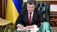 Порошенко заборонив російські платіжні системи в Україні
