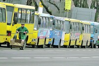 Низка столичних маршруток підняли ціну проїзду