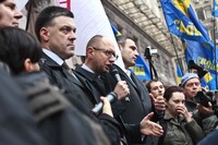 Від броневичка до корита. Як склалася доля політичних лідерів Революції Гідності