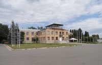 Троє невідомих затримані на аеродромі «Чайка»