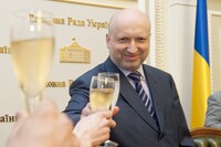 Турчинов прокоментував зміни в календарі свят