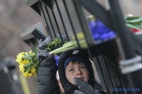 День Гідності та Свободи: українці вшановують пам’ять загиблих майданівців
