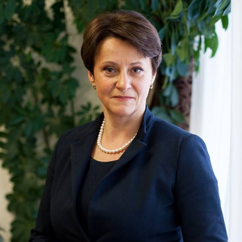 Ніна Южаніна