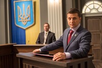 Зеленський заявив, що його не цікавлять історії з політикою
